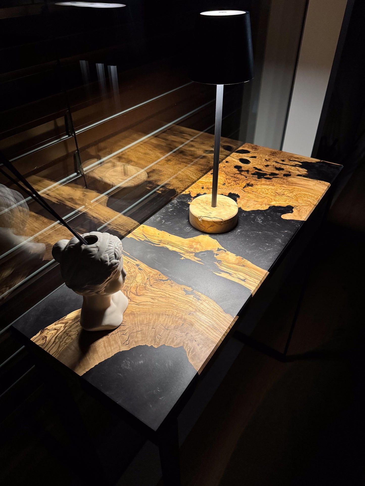 Bar table