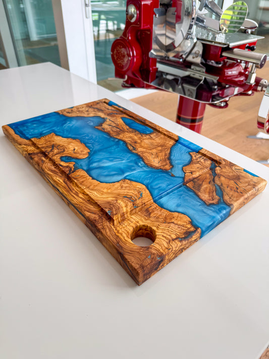 Croatian Cutting/Service board